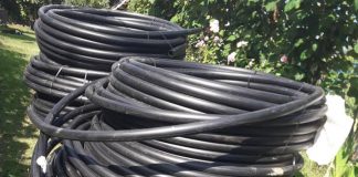 Alimentare cu apă și asfalt în satul condamnat la izolare