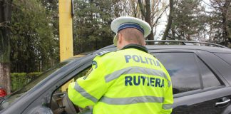Șofer din Hunedoara, prins când conducea o maşină neînmatriculată