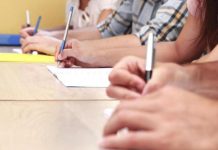 Bilanțul primelor zile de școală: zeci de elevi și profesori, în izolare din cauza coronavirusului