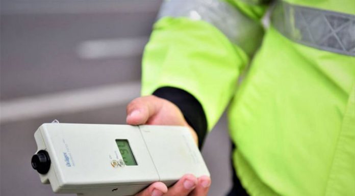 Femeie prinsă beată criță la volan