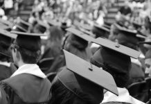 Cum ajută guvernarea tinerii absolvenți să-și găsească mai repede un loc de muncă?