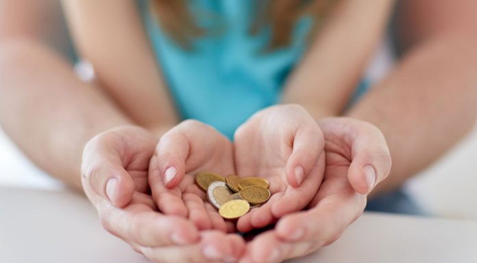 112 părinți din Gorj, în concediu prelungit pentru creșterea copilului