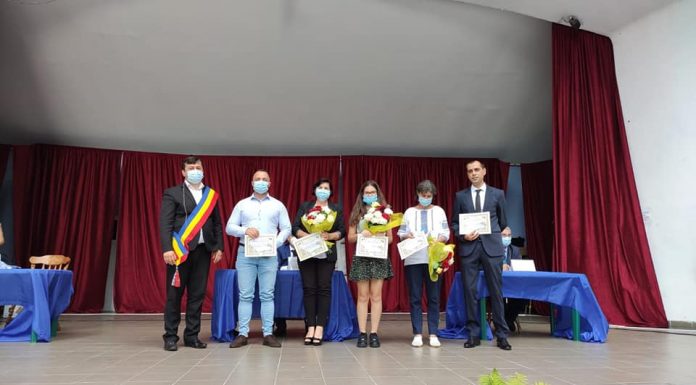 Decarii Târgu Jiului, premiați de municipalitate