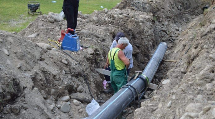 Padeșeni, fără apă la robinete, sub temperaturi de peste 29 de grade Celsius! S-a sparta iar conducta