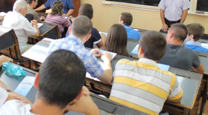 ANOSR solicită majorarea bursei minime pentru studenți