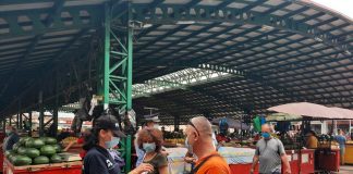 Masca, obligatorie în zonele aglomerate din Gorj! Echipele de control au dat primele amenzi