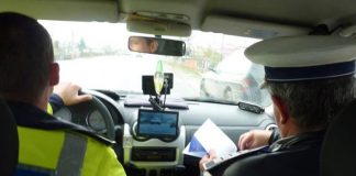 Şoferiţă prinsă conducând cu 128 kilometri la oră în localitate