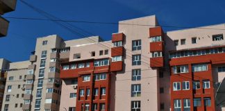 Licitație pentru trei blocuri din Târgu-Jiu