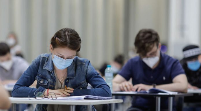 Noi măsuri în școli pentru prevenirea îmbolnăvirii cu SARS-CoV-2