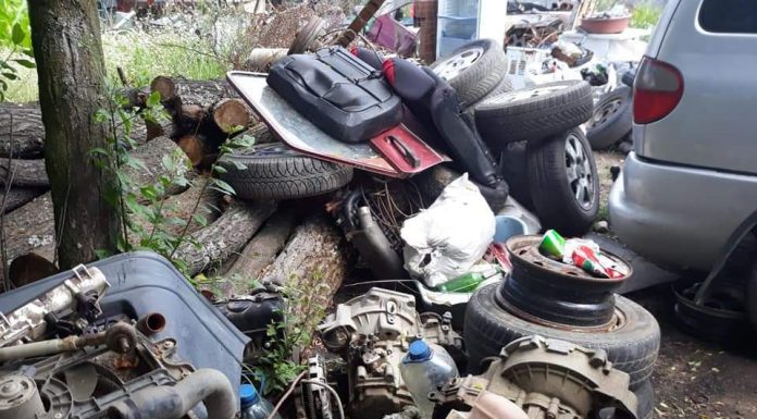 Patronul unui parc de dezmembrări auto, amendat cu 10.000 lei