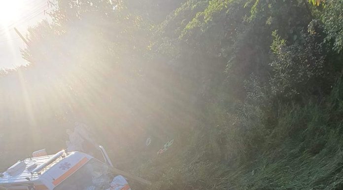 Foto: Salvare aruncată peste pod la Cornești, în urma unui accident rutier grav