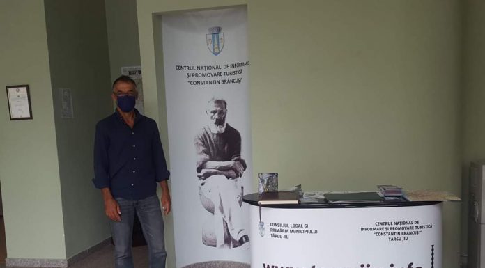 Turist din Elveția, în vizită la Târgu Jiu