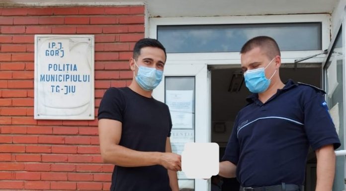 FOTO: Un polițist a găsit bani pe o stradă din Târgu-Jiu! Ce a făcut agentul din Târgu-Cărbunești