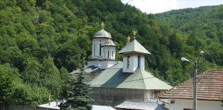 Pelerinaje la Lainici și Tismana, organizate de ASCOR Târgu-Jiu