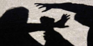 Adolescentă de 16 ani, agresată de socru