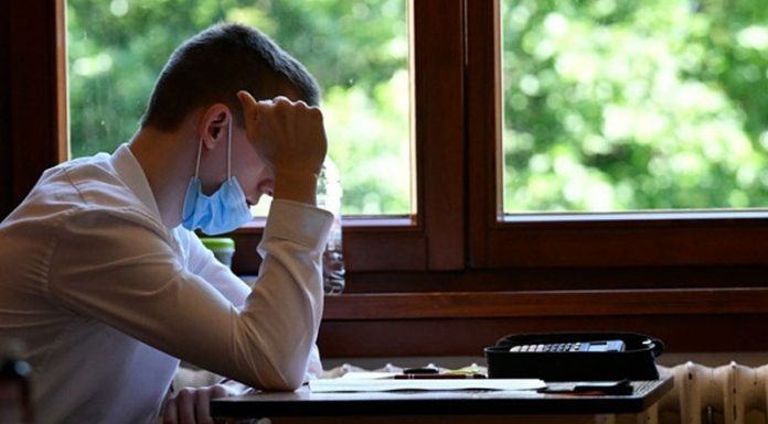 Un candidat eliminat și peste 100 de absenți, la prima probă scrisă a BAC-ului de toamnă