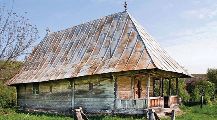 Bisericile de lemn din comuna Stoina, trecut și prezent (II)