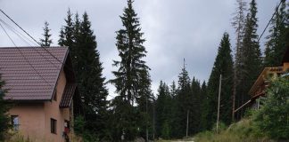 O stradă din Rânca, oglinda spartă a primarului Leuștean