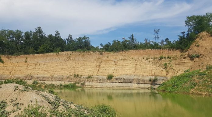 O firmă din Broșteni, ACUZATĂ că a excavat haotic după cărbune în Gorj! A lăsat haos în urmă