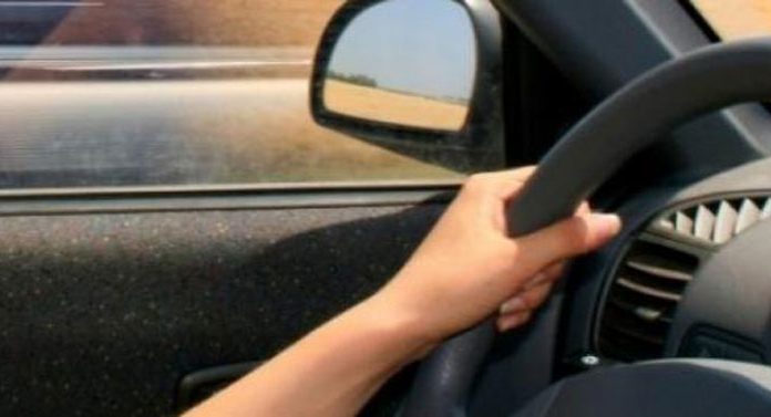 Femeie prinsă la volan fără permis de conducere