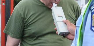 S-au urcat la volan, deși au consumat băuturi alcoolice