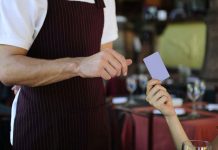 Protest al angajaţilor din HoReCa