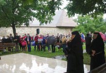 Sfântă Liturghie oficiată la Sărbătoarea «Adormirea Maicii Domnului», la slujba de la Mănăstirea Polovragi, Gorj – ,,Se cuvine să cerem ajutorul şi mijlocirea Maicii Domnului, să fim şi mai împlinitori ai Cuvântului Lui Dumnezeu, să facem ceea ce ne spune Iisus Hristos”!