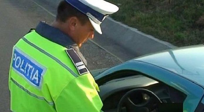 Bărbat din Mehedinți, la volanul unui autoturism, deși avea permisul suspendat