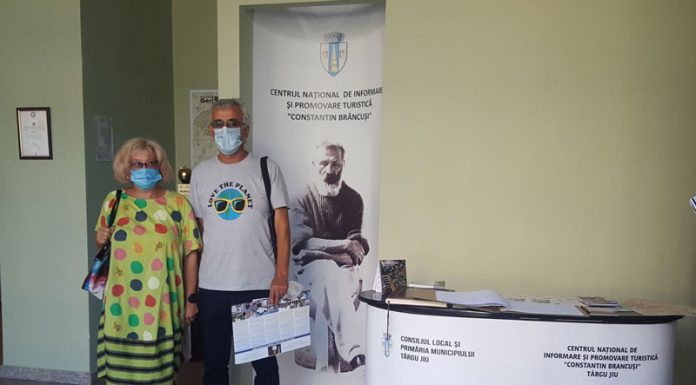 Turiștii au poposit în orașul lui Brâncuși