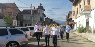 Peștișaniul s-a colorat în galben! Ilie Fuiorea, în campanie alături de zeci de localnici și de liderii de la județ