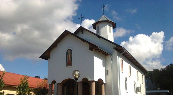 Sărbătoare duhovnicească la Biserica Parohială cu Hramul «ANTIM IVIREANUL» din Oraşul Târgu-Cărbuneşti, Gorj! – ,,Pentru noi, hramul bisericii este prilejul potrivit pentru a slobozi Sfânta Liturghie, iar Sfântului Antim îi datorăm slujba Sfintei Liturghii, aşa cum o avem noi în limba română”!