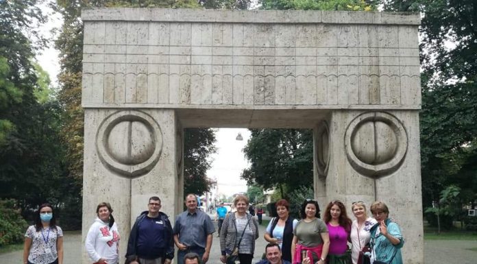 Turiști din mai multe zone ale țării, în orașul lui Brâncuși