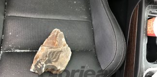 I-a trecut piatra prin parbriz! Coșmar pe Defileul Jiului!