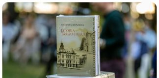La inițiativa lui Iulian Popescu – Cea mai veche carte a Târgu-Jiului, reeditată și donată școlilor și bibliotecilor