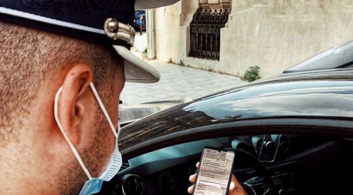 Polița RCA, prezentată polițiștilor și pe telefon sau tabletă