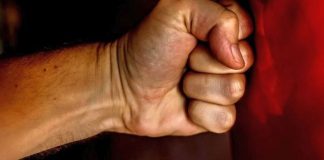 Bătut de propriul fiu