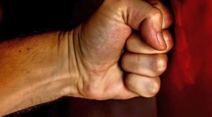 Bătut de propriul fiu