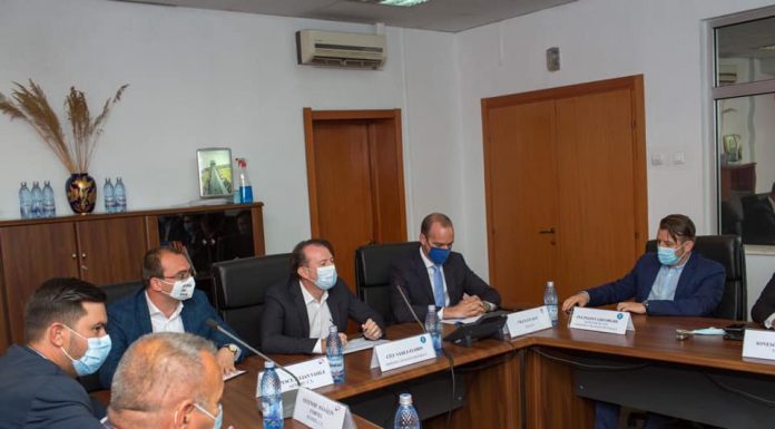 Ministrul de Finanțe, discuții la CEO