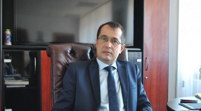 Edilul Jianu și-a delegat atribuțiile secretarului Primăriei! A intrat în izolare 14 zile