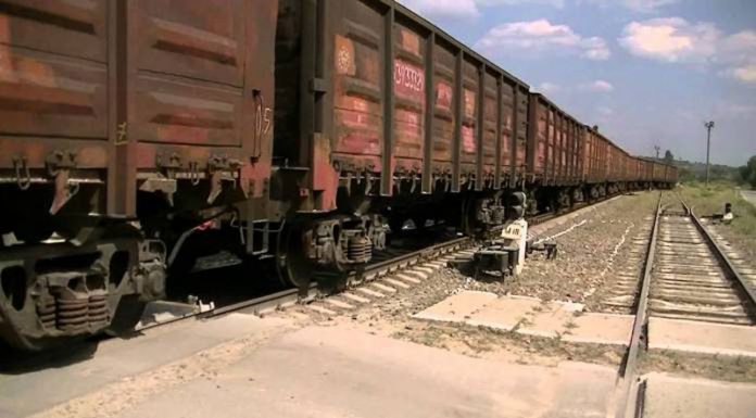 Accident pe linia feroviară Jilț Sud-Dragotești! Bărbat cu picioarele tăiate, salvat de șeful de manevră