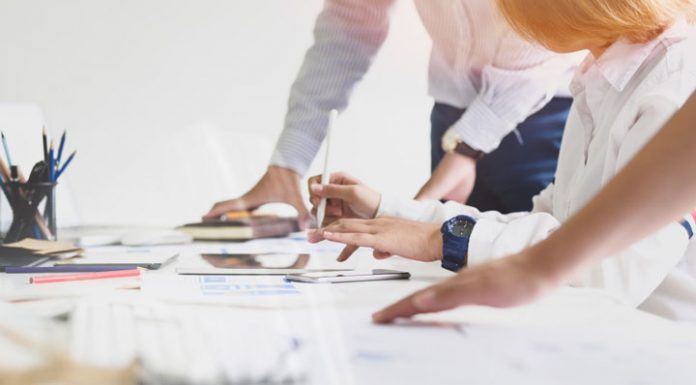 Începe selecția profesorilor evaluatori