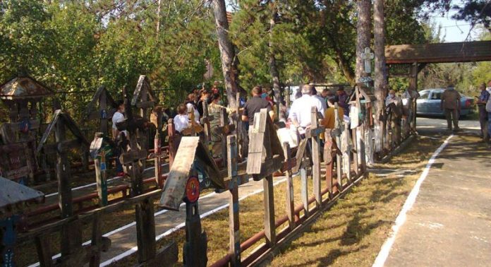 muzeul crucilor macesu (1)