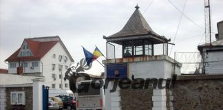 Tânăr ridicat de polițiști și dus în Penitenciarul Târgu-Jiu
