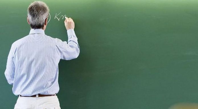 Încep înscrierile pentru obținerea gradelor didactice