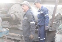 Protest cu banderole albe la Cariera Lupoaia