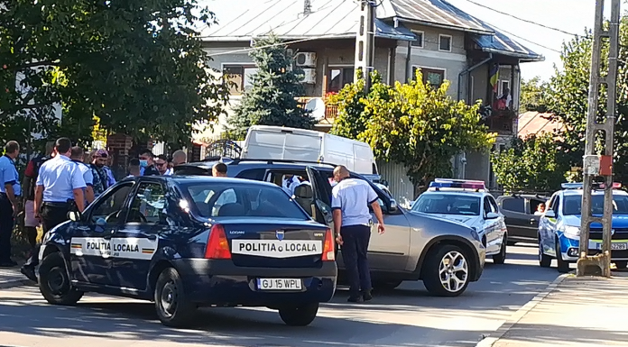 Foto: Reglări de conturi cu săbii și cuțite în cartierul Meteor!