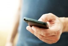 S-a ales cu dosar penal, pentru că nu le-a răspuns polițiștilor la telefon