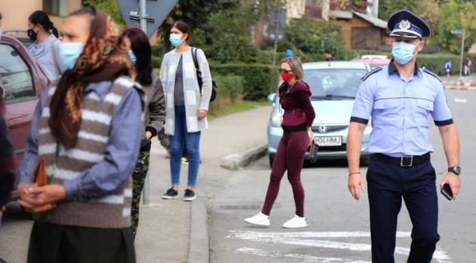 COVID-19: Unitățile de învățământ, verificate de polițiști