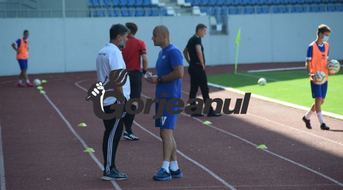 Mititelu îi dă credit lui Vasilică: Rămâne până în iarnă