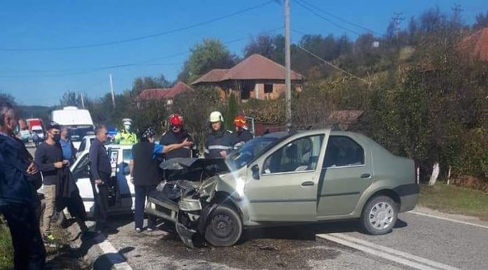 Accident cu două victime la Roșiuța, unul dintre șoferi era băut